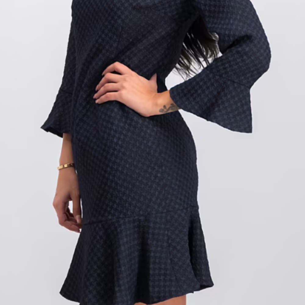 NWT KARL LAGERFELD  SIZE 10 WOMAN TEXTURED DRESS NAVY blue ruffled sleeve detail